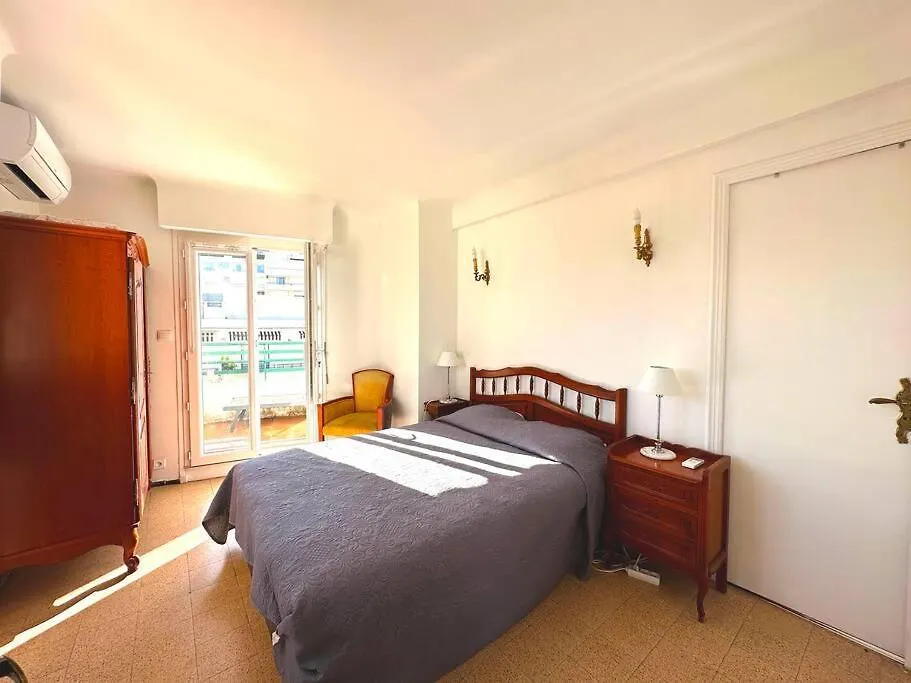 Viva Riviera Large 1 Bedroom With Sunny Terrace Cannes 0*,  France