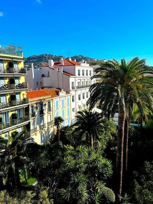 Viva Riviera Large 1 Bedroom With Sunny Terrace Cannes