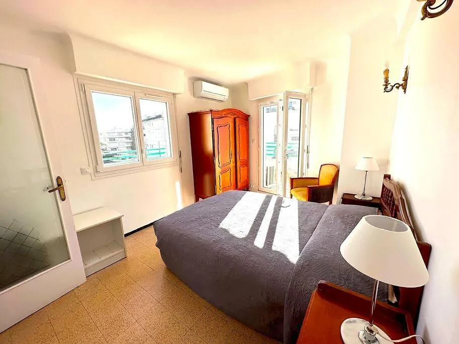 Viva Riviera Large 1 Bedroom With Sunny Terrace Cannes Apartment