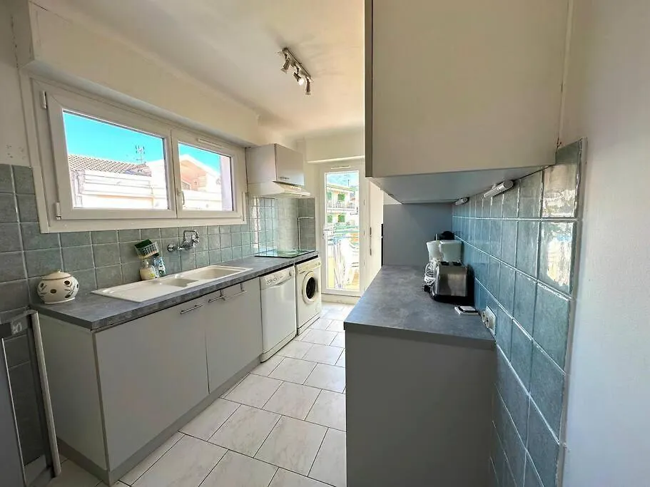 Viva Riviera Large 1 Bedroom With Sunny Terrace Cannes Apartment